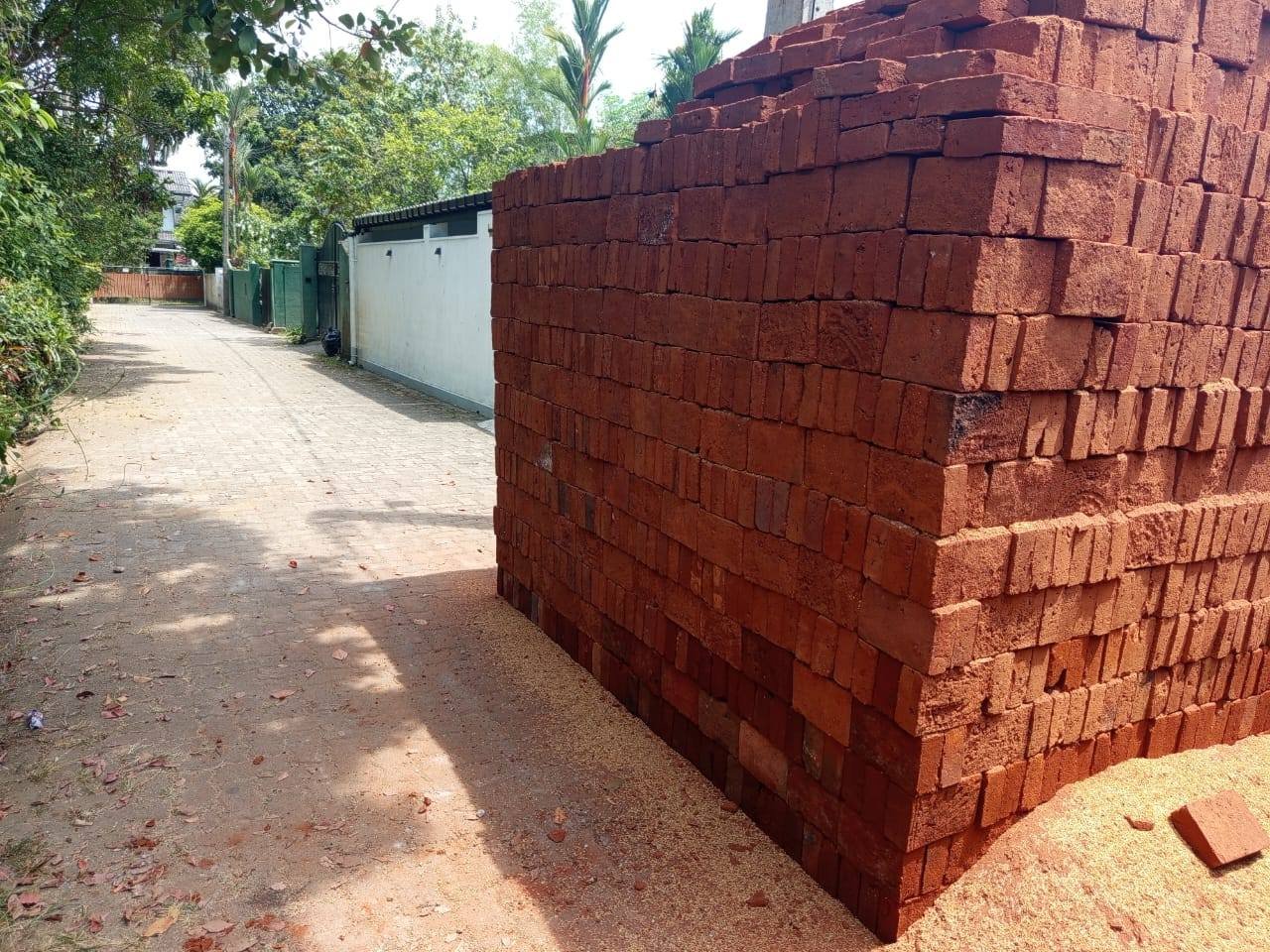 brick Transport service in Wellawaya