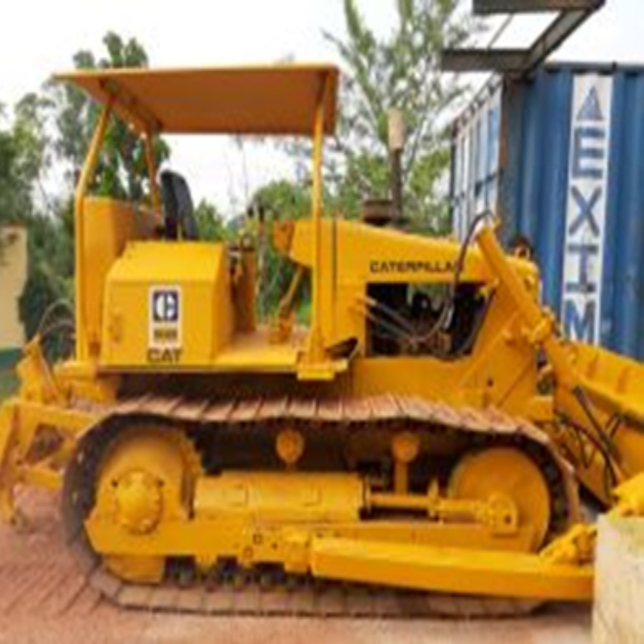 D4 caterpillar Dozer rental services sri lanka
