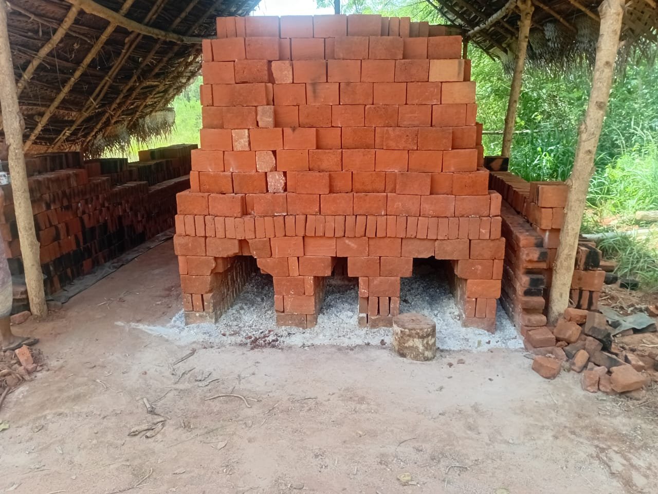 Other image 202508/brick-manufacturers-in-anuradhapura-wedabima-2c470423c8.jpeg