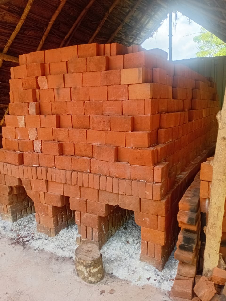 Other image 202508/engineering-brick-suppliers-in-biyagama-wedabima-8a468d5a1c.jpeg