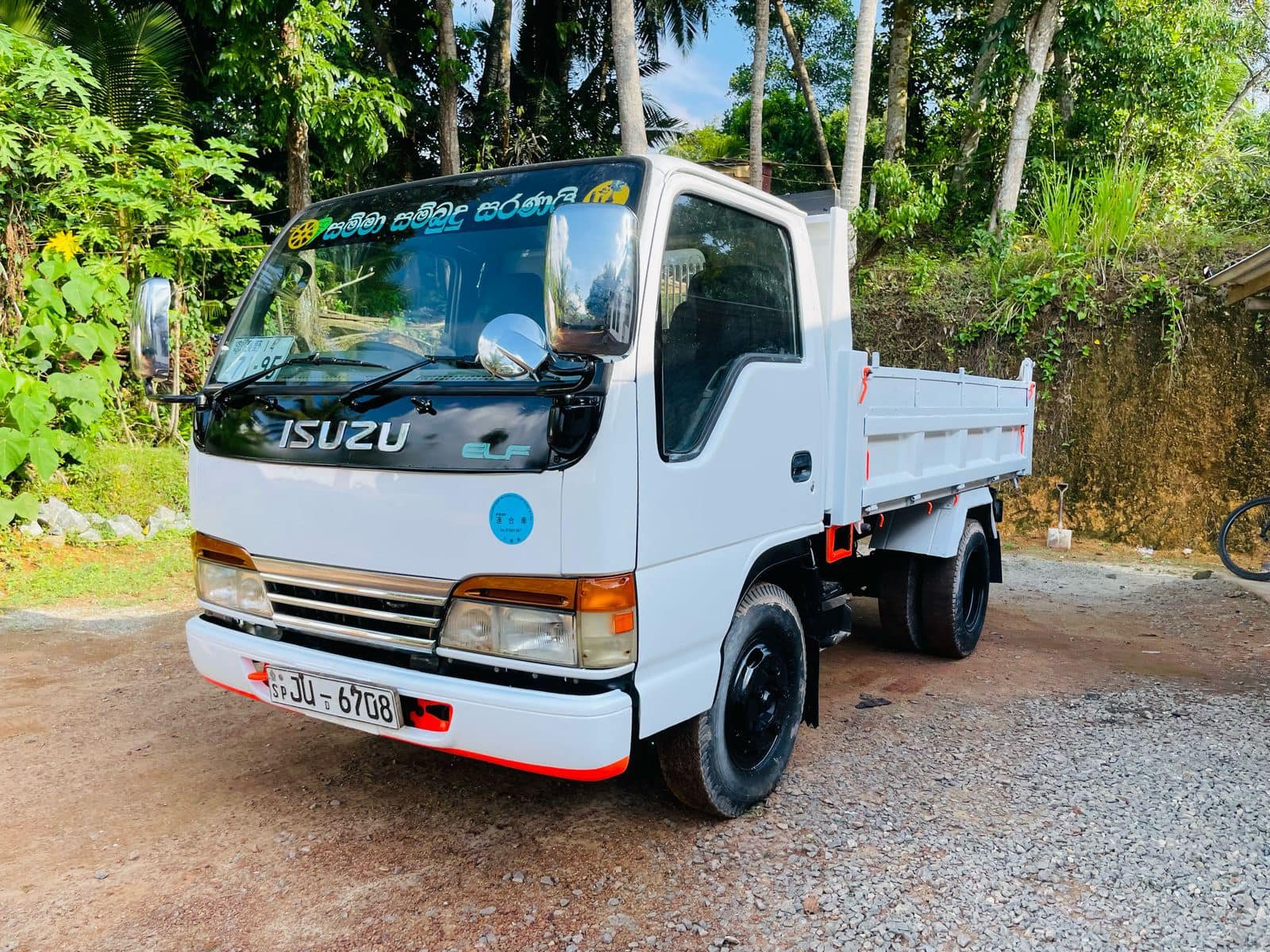 Other image 202508/tippers-for-hire-nugegoda-wedabima-19719fbfe5.jpg