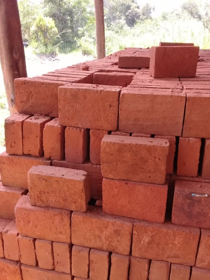 Other image 202509/bricks-blocks-for-sale-in-katugastota-sri-lanka-wedabima-3b11e32d95.jpg