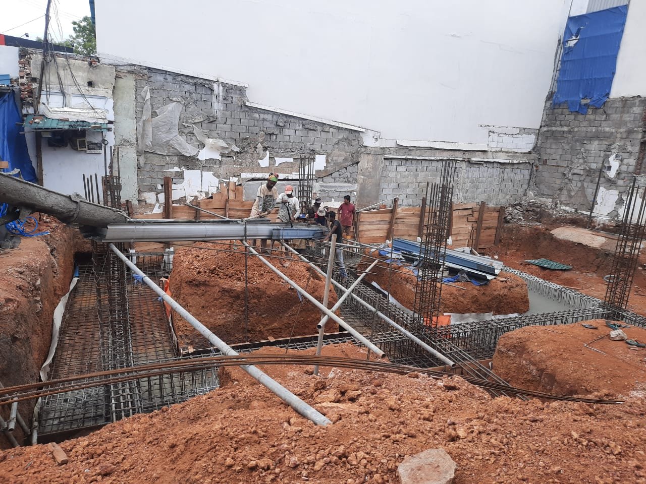 Other image 202509/concrete-slab-and-shuttering-work-gampaha-wedabima-4f2d52e407.jpg