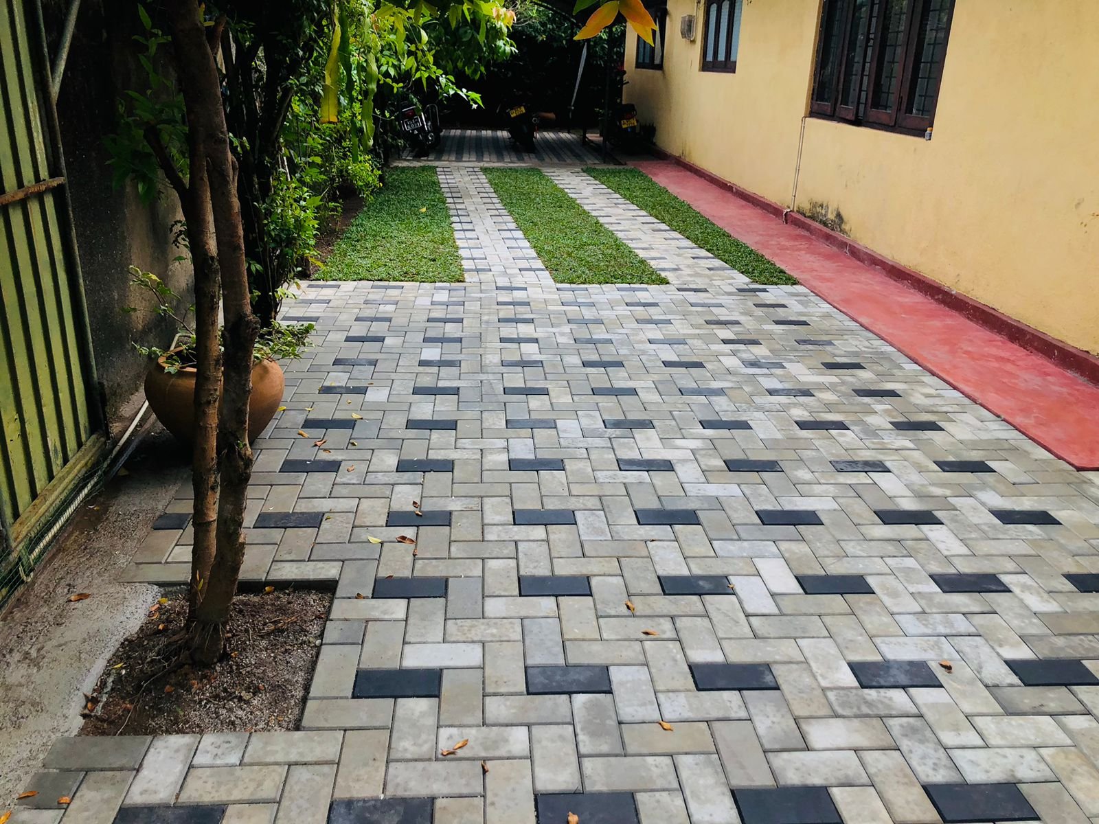 Other image 202509/decorative-interlock-paving-kottawa-wedabima-7cad59a28d.jpeg