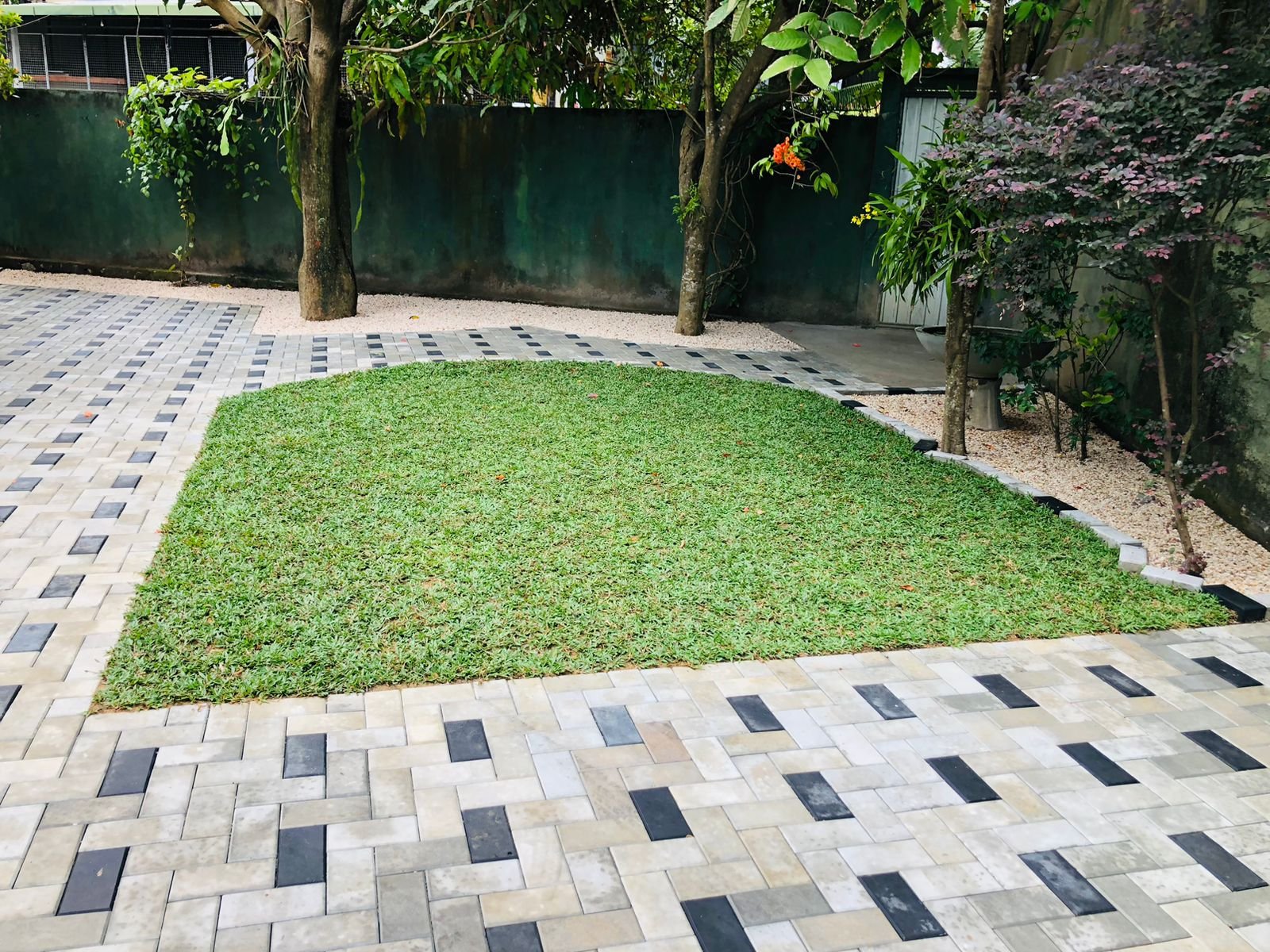 Other image 202509/garden-services-and-landscaping-works-price-in-pannipitiya-colombo-wedabima-5fc3e45f35.jpeg