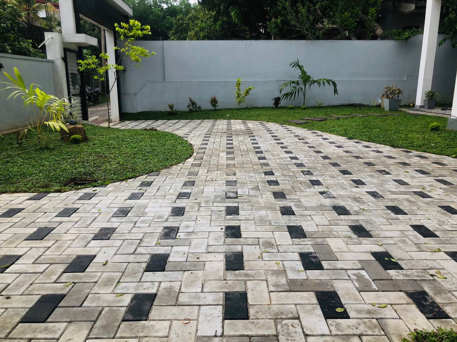 Other image 202509/garden-services-and-landscaping-works-price-in-pannipitiya-colombo-wedabima-e0e42659bf.jpeg