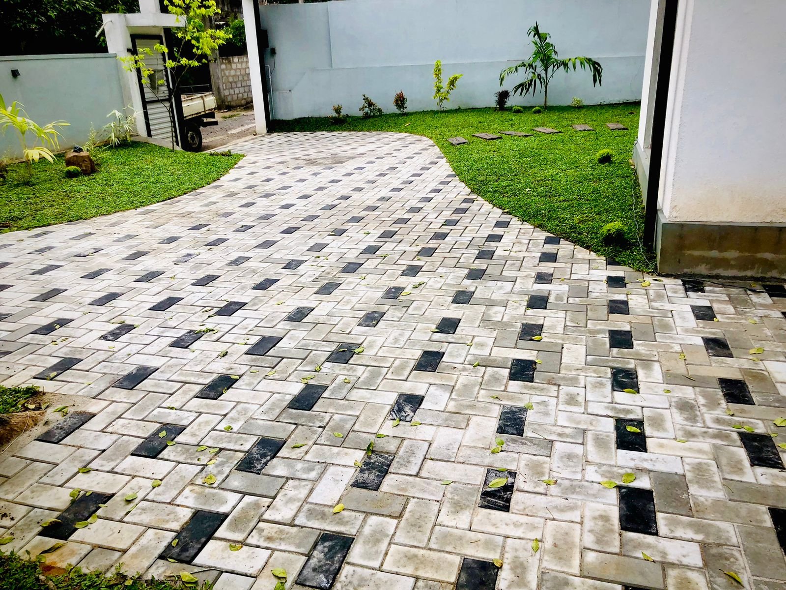 Other image 202509/interlock-paving-pannipitiya-wedabima-bc44de9d69.jpeg