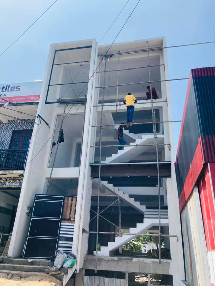 Other image 202509/punsara-aluminum-fabricators-and-glass-work-wedabima-880361f01b.jpg