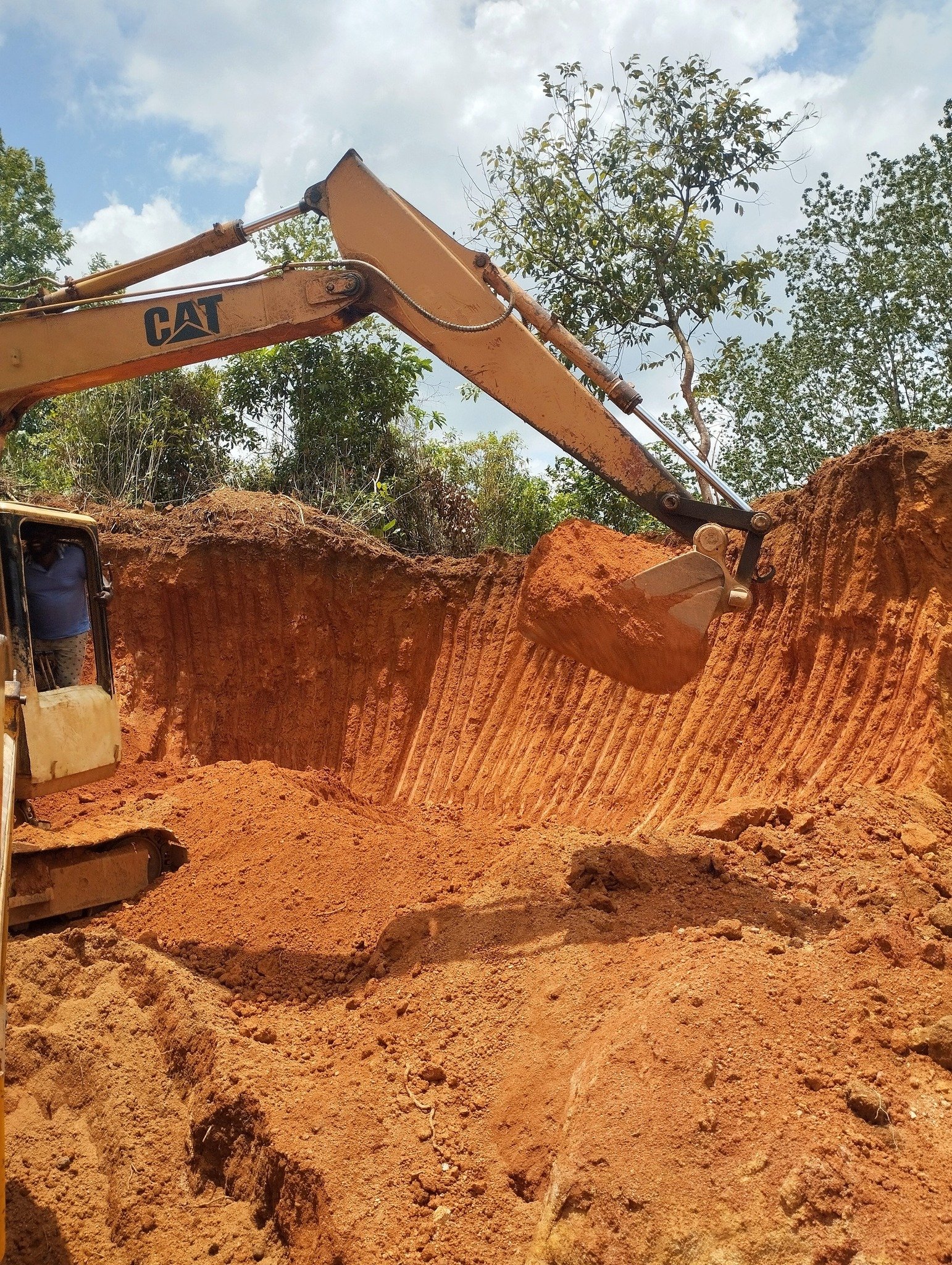 Other image 202509/red-soil-suppliers-price-in-maharagama-wedabima-67a0aa4f71.jpg