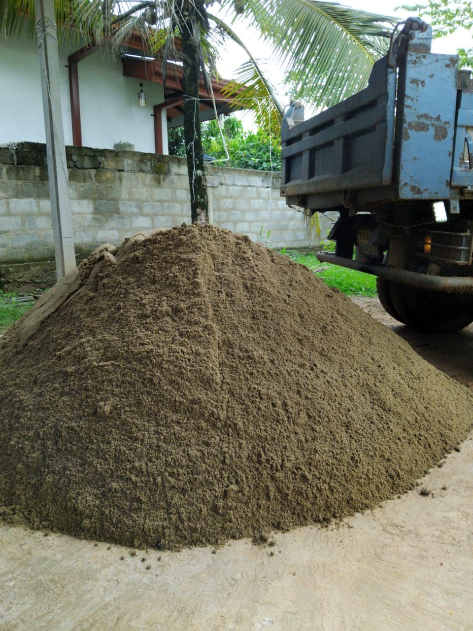 Other image 202509/river-sand-suppliers-in-matale-dambulla-wedabima-62c9d5bf5e.jpg
