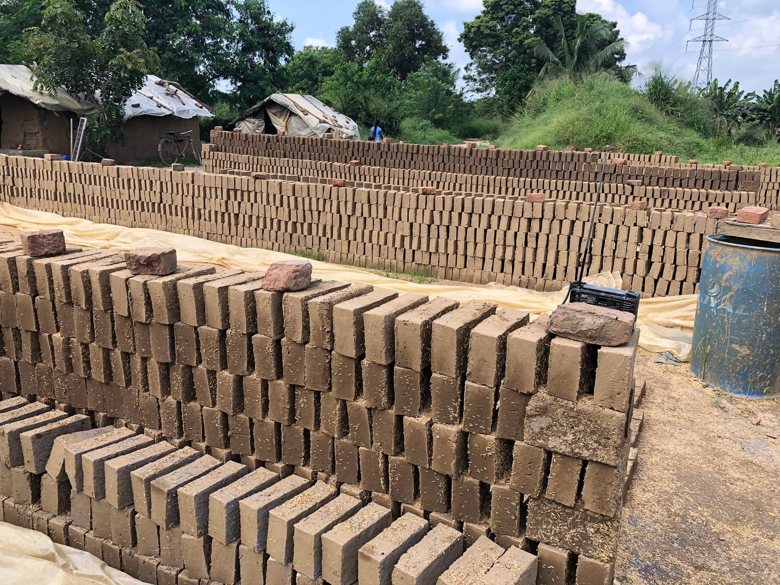 Other image 202510/engineering-bricks-small-sri-lanka-wedabima-8ab430030b.jpg