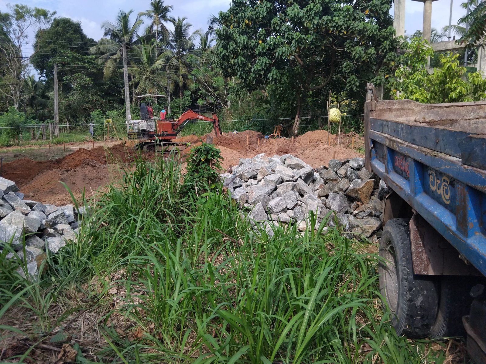 Other image 202510/kalu-gal-suppliers-price-in-medawachchiya-wedabima-3578da596c.jpg