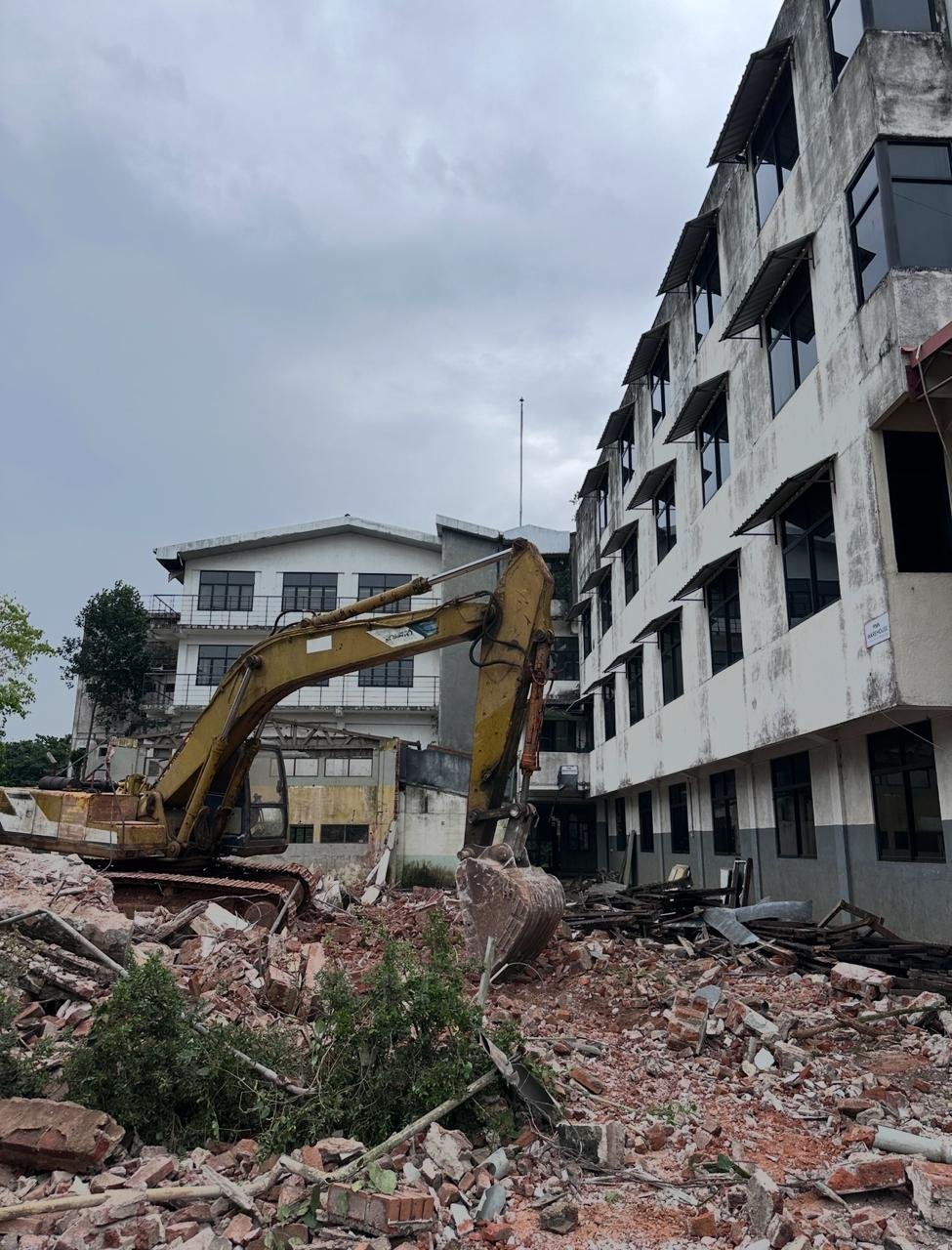 Other image 202511/building-demolition-work-in-sri-lanka-wedabima-6dc85cb03b.jpeg