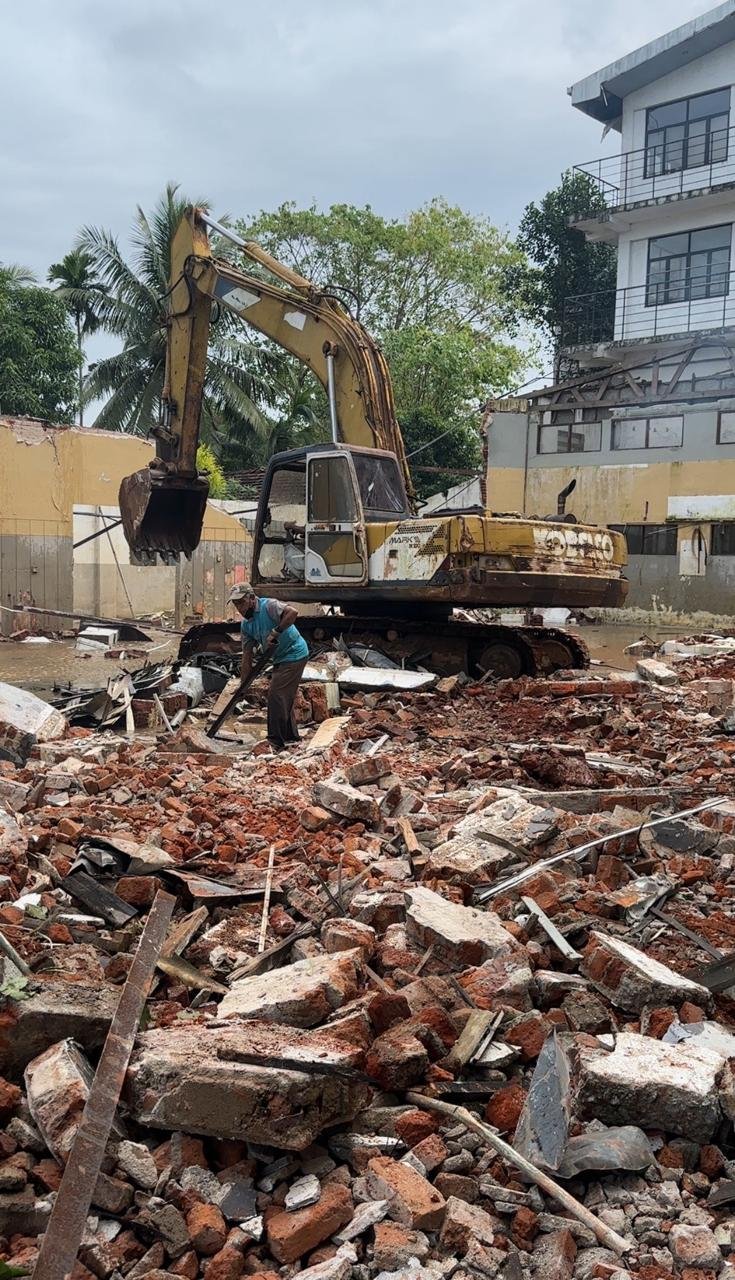 Other image 202511/building-demolition-work-in-sri-lanka-wedabima-94f23b1511.jpeg
