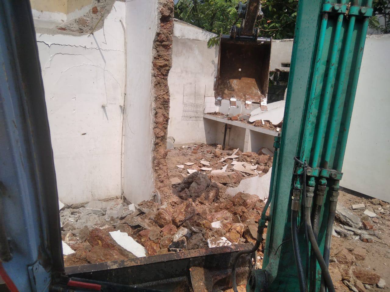 Other image 202511/house-demolishers-prices-in-kadawatha-wedabima-12f72bbe5c.jpg