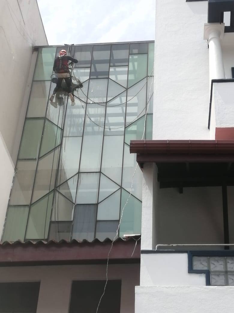 Other image 202511/rooftop-waterproofing-weligama-wedabima-02b3fbaad6.jpg