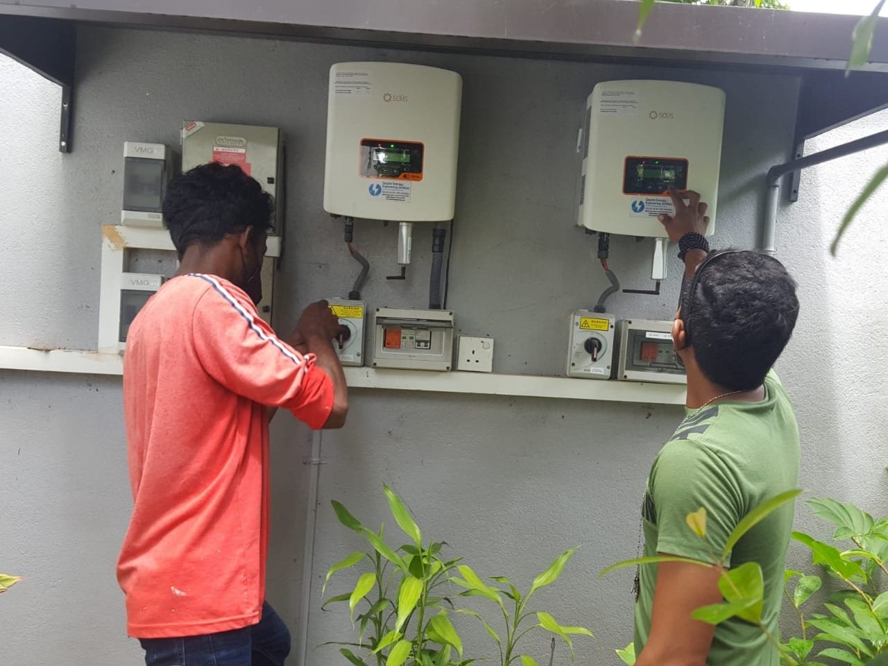 Other image 202511/solar-inverter-installation-cost-moratuwa-wedabima-592476996f.jpg