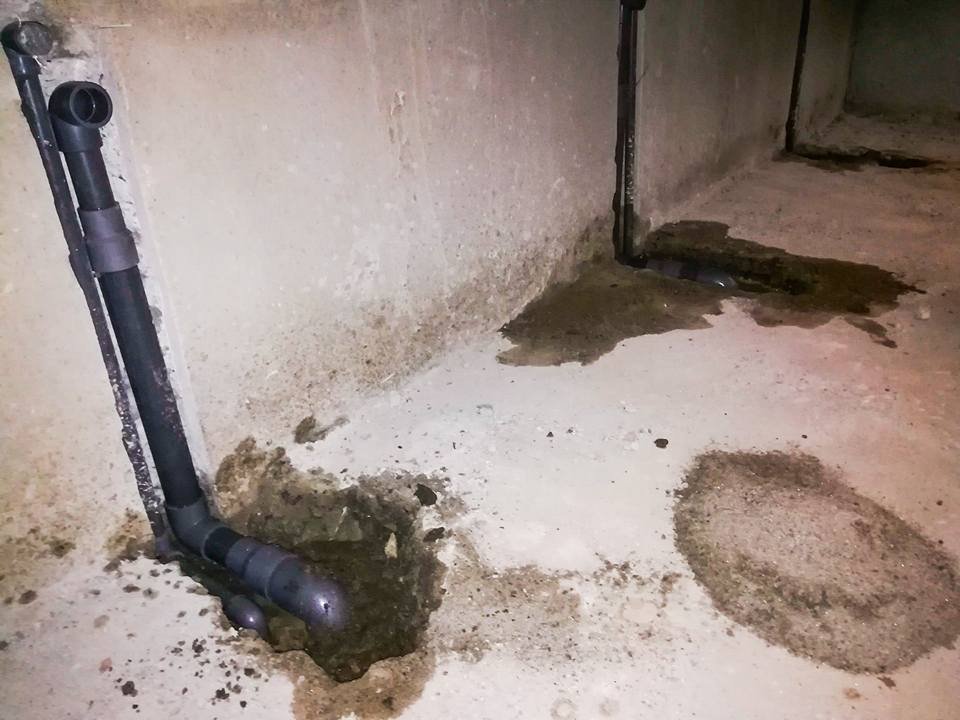 Other image 202511/water-leak-repair-sri-lanka-wedabima-9f08aeb364.jpg