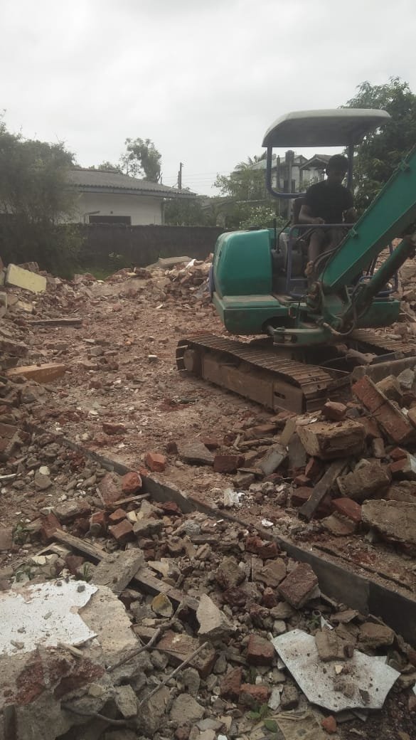 Other image 202512/commercial-building-demolition-in-colombo-wedabima-66a39211e7.jpeg