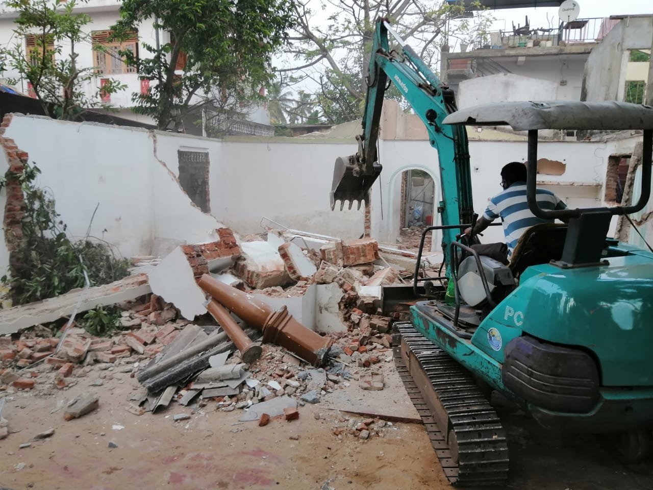 Other image 202512/concrete-demolition-prices-in-ragama-wedabima-718db49588.jpeg