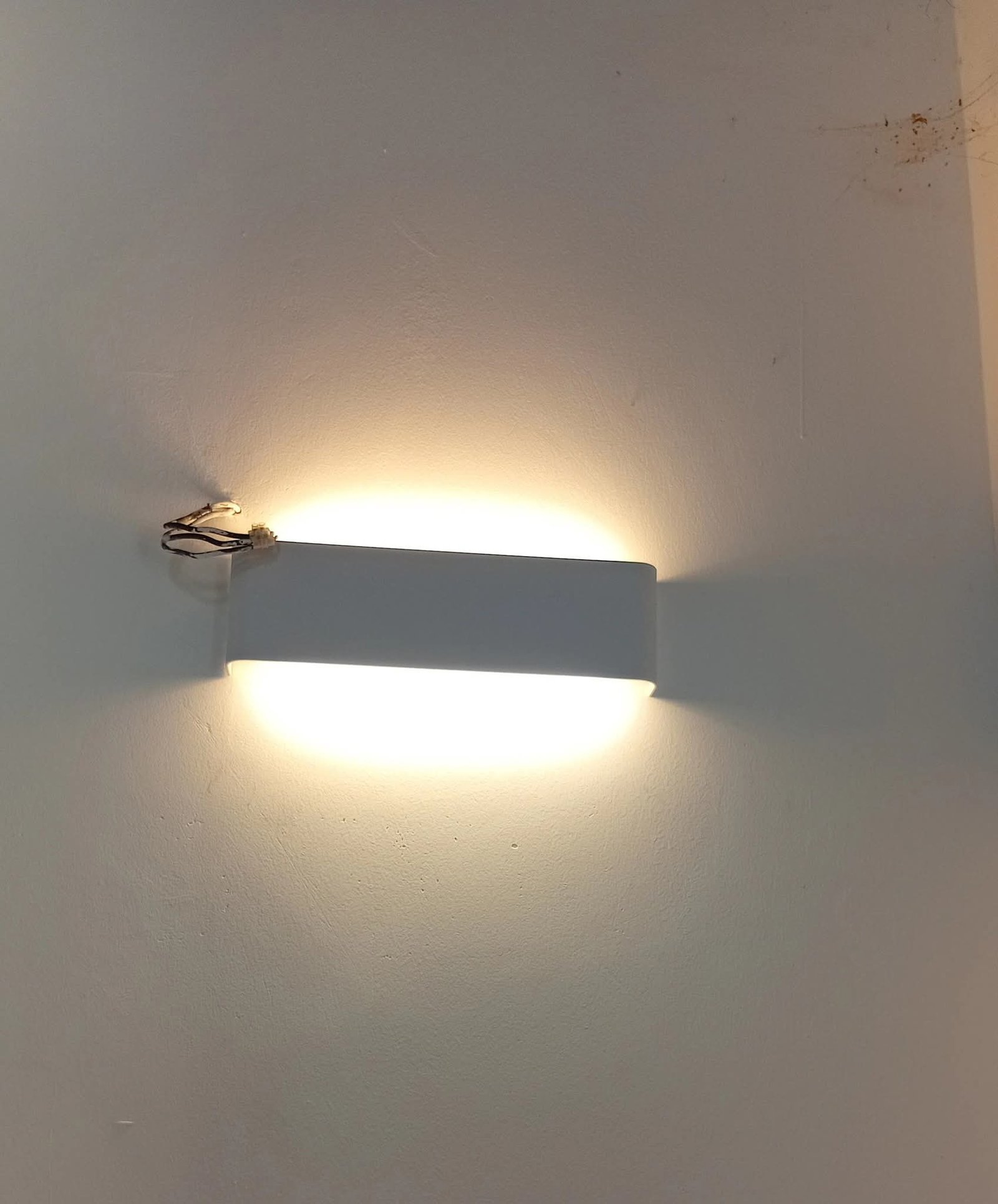 Other image 202512/lighting-electrical-fittings-in-sri-lanka-wedabima-ffa42ce647.jpeg