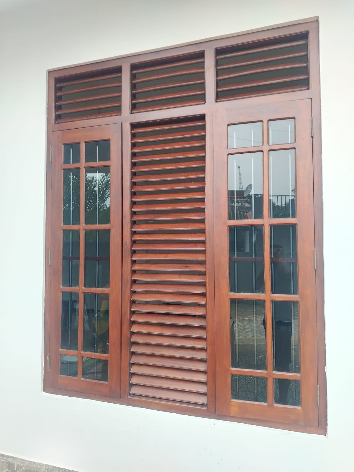 Other image 202601/water-based-wood-painting-contractors-colombo-wedabima-3afe918aed.jpeg