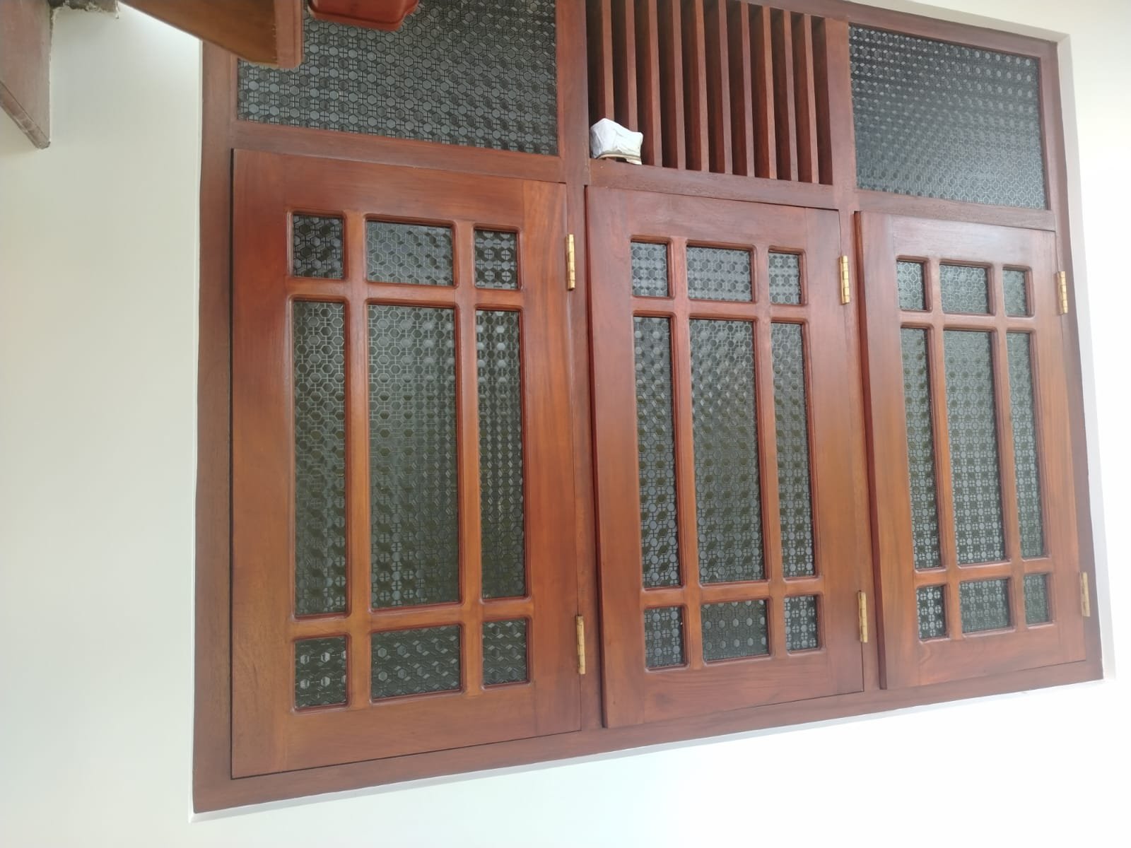 Other image 202601/water-based-wood-painting-contractors-colombo-wedabima-f441e6e760.jpeg