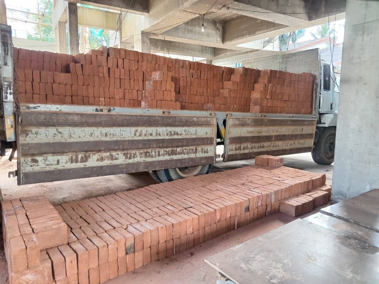 Other image 202602/chathura-brick-supplier-wedabima-cc77662093.jpg