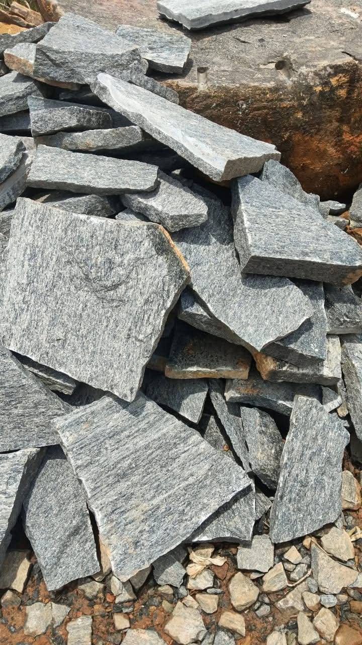 Other image 202602/stone-carving-company-sri-lanka-wedabima-7f978b167a.jpeg