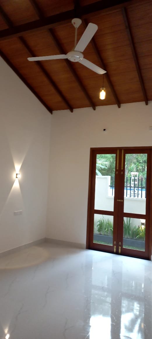 Other image 202603/timber-doors-and-windows-painting-colombo-wedabima-e6b5d1722f.jpeg