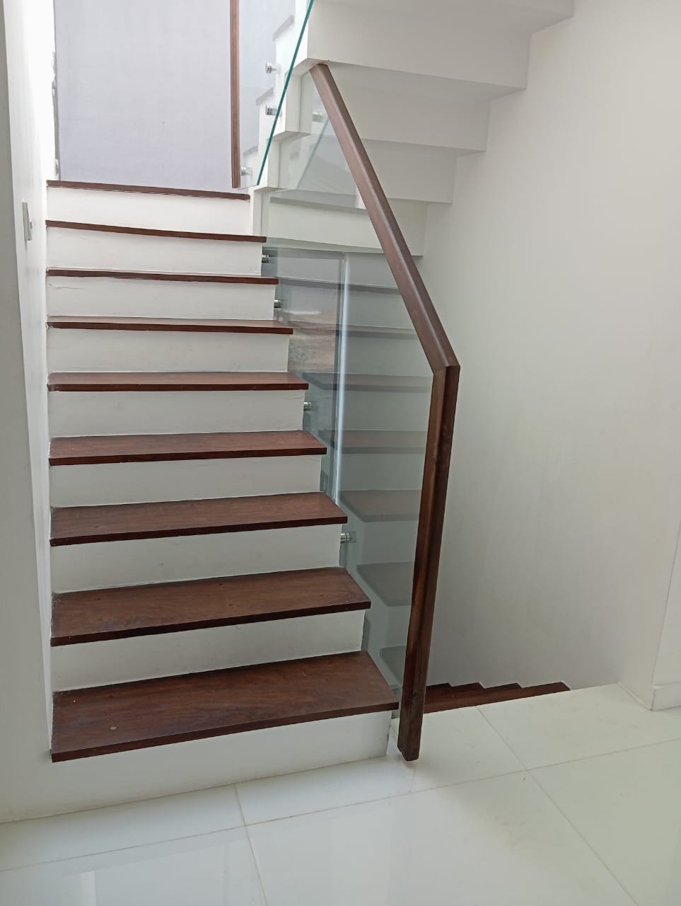 Other image 202605/tempered-glass-handrailing-colombo-wedabima-9533333f0e.jpeg